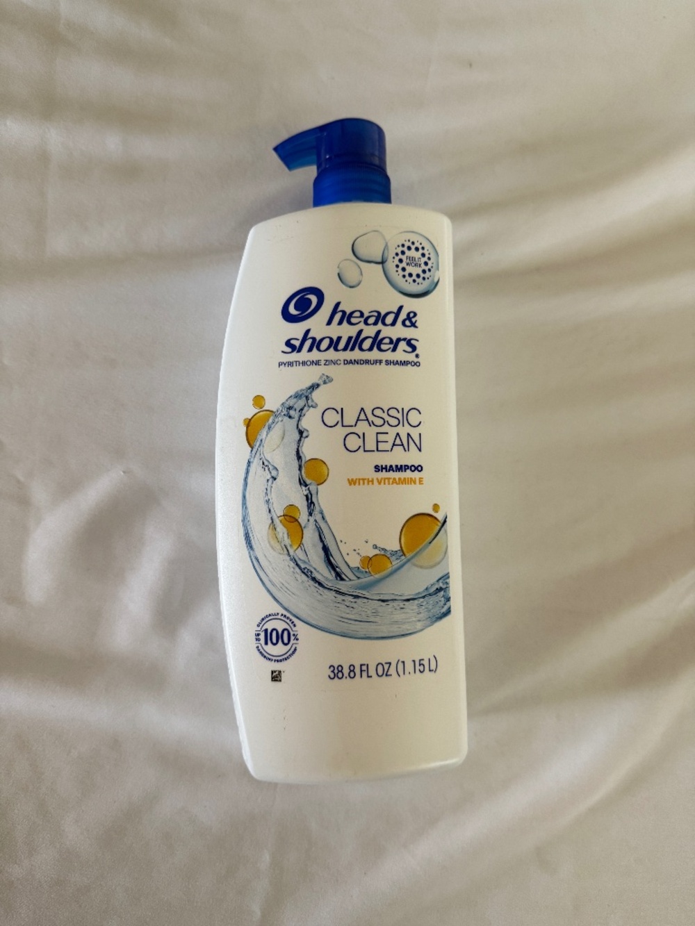 Head & Shoulders Classic Clean Shampoo W/ Vitamin E - 38.8oz